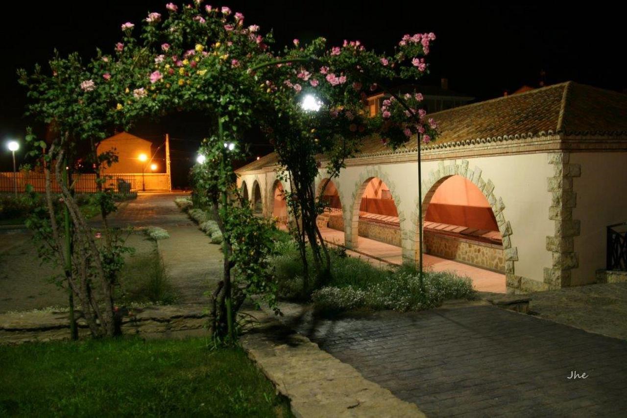 Albergue "El Rio" Cella Exteriör bild